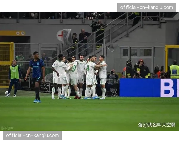 国米主场迎击罗马：边翼卫宽度冲击为中路创造肋部空间